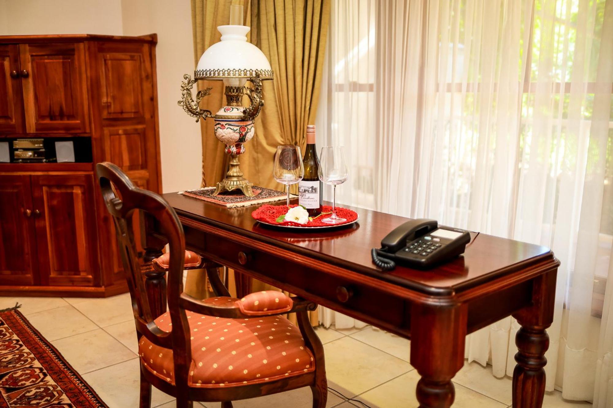 Altes Landhaus Country Lodge เอาท์สโฮร์น ภายนอก รูปภาพ